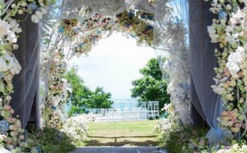 2025蛇年公历八月宜订婚的好日子是哪几天 订婚吉祥日子分析